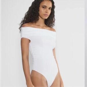 Aritzia Original Contour Resonance Bodysuit